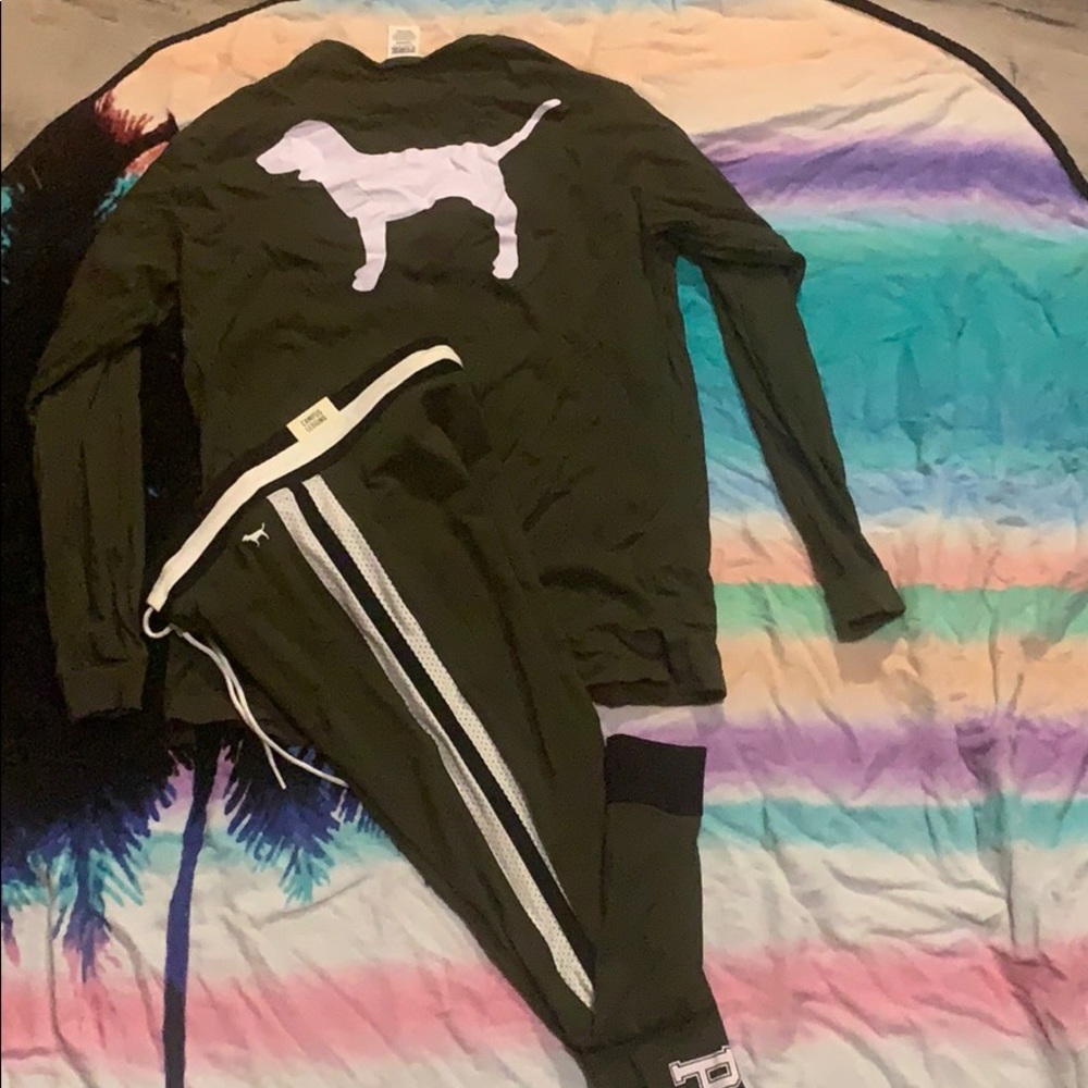 Outfit size large